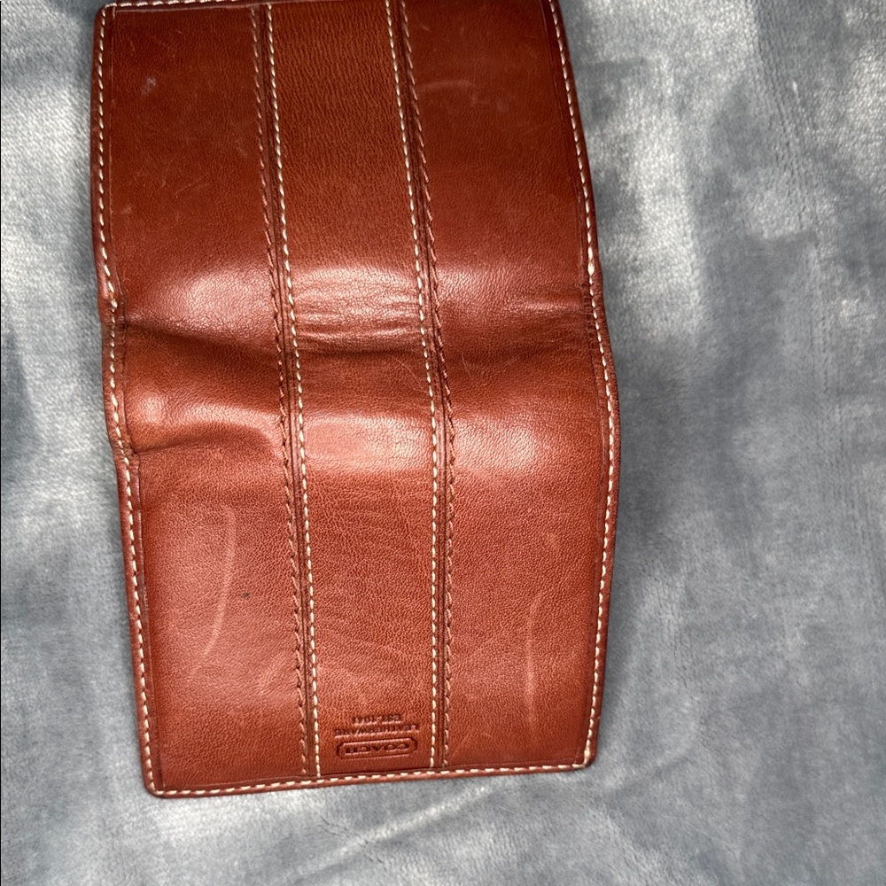 Coach Leather Shoulder Bag in Cognac Brown - Classic Women's Handbag - Picture 9 of 9